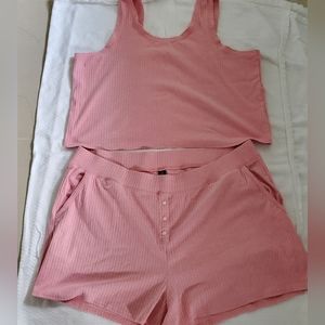 Old Navy loungewear 2 piece set shorts and tank, Size XXL,